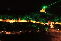 Световое шоу в крепости -красивое зрелище под мелодичный звон колоколов.jpg